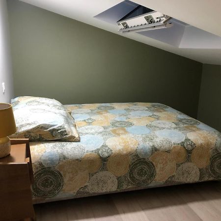 Duplex Avec Piscine Lägenhet Villenave-dʼOrnon Exteriör bild